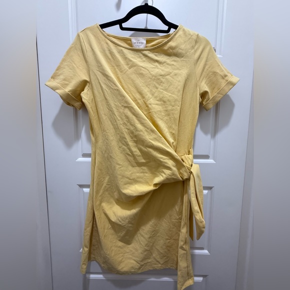 NWT. Sezane. Pippa Short Dress. Yellow. Size Small. - Picture 2 of 11